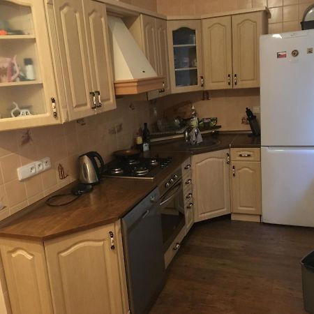 Apartman Plus Kv Κάρλοβι Βάρι Εξωτερικό φωτογραφία