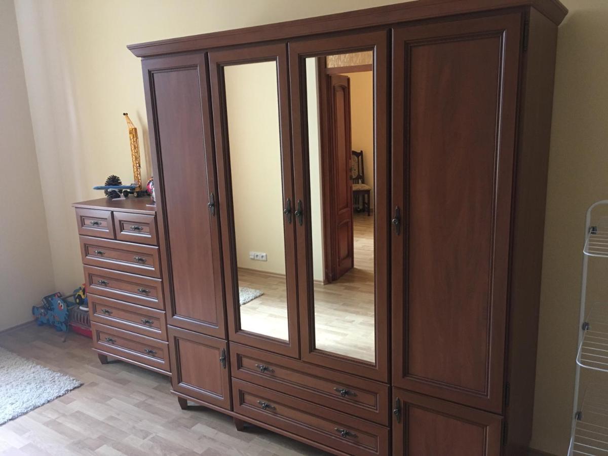 Apartman Plus Kv Κάρλοβι Βάρι Εξωτερικό φωτογραφία